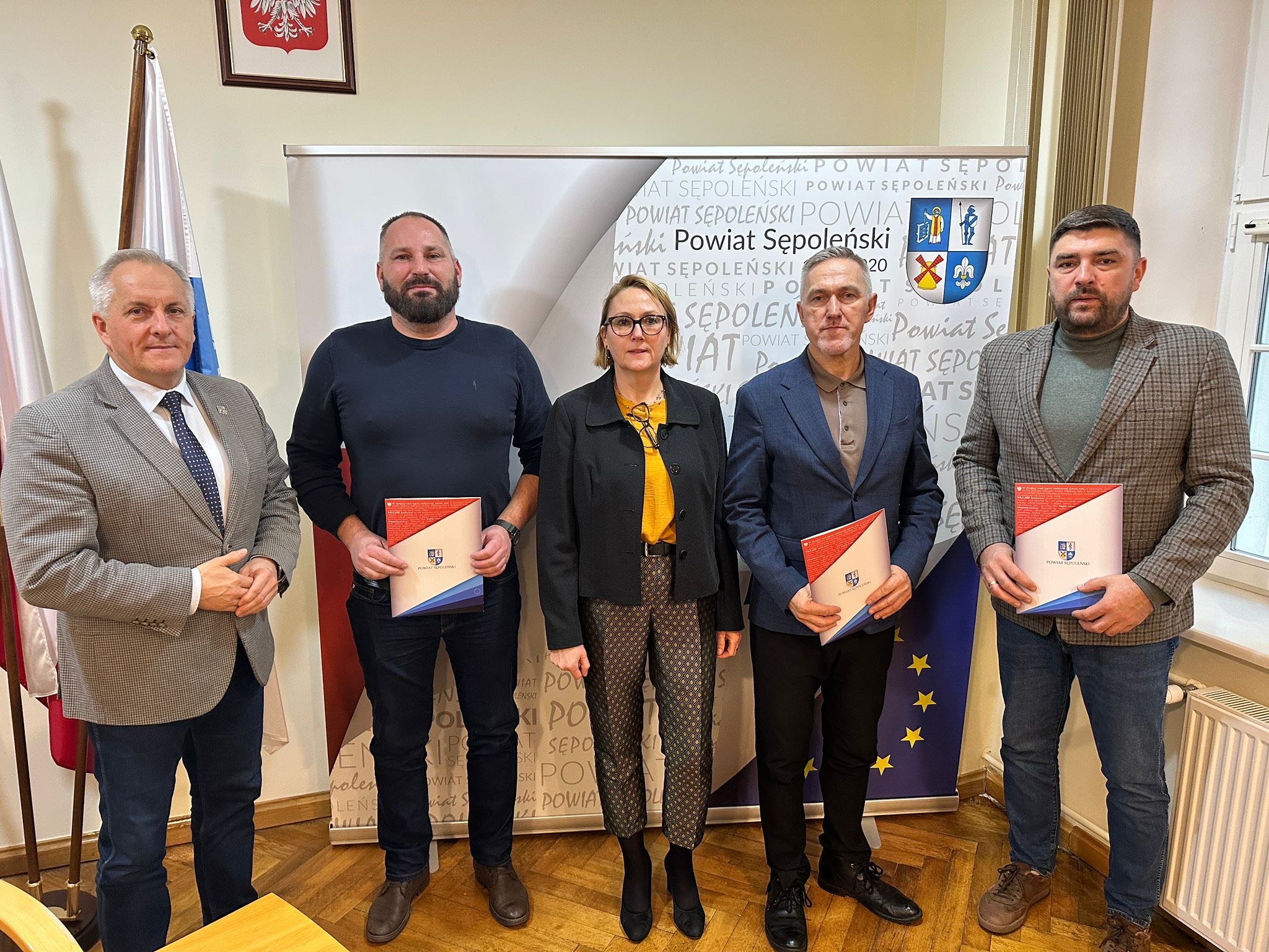 Podpisanie umowy z MGLKS GROM